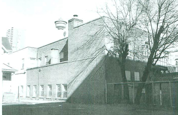 Cunningham notch side