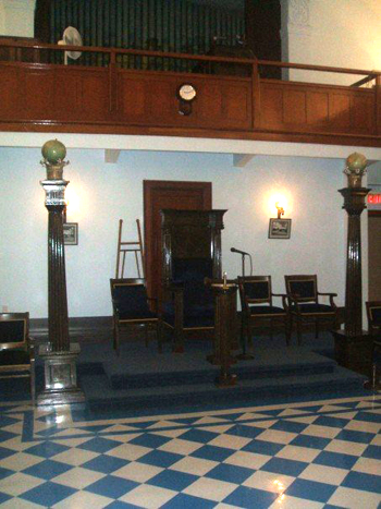 The Pillars of Boaz & Jachin, with the Cassevant organ above The Pillars of Boaz & Jachin, with the Cassevant organ above